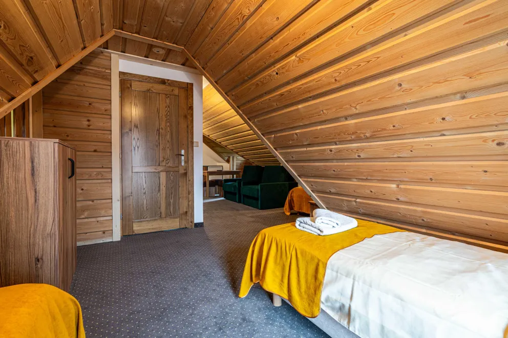Apartament 4 osobowy na poddaszu