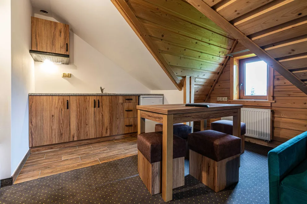 Apartament 4 osobowy na poddaszu