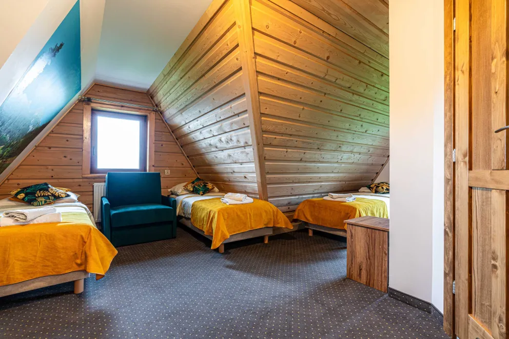 Apartament 5 osobowy na poddaszu