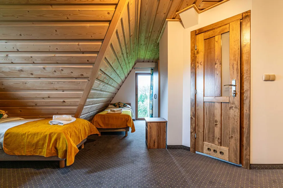 Apartament 5 osobowy na poddaszu