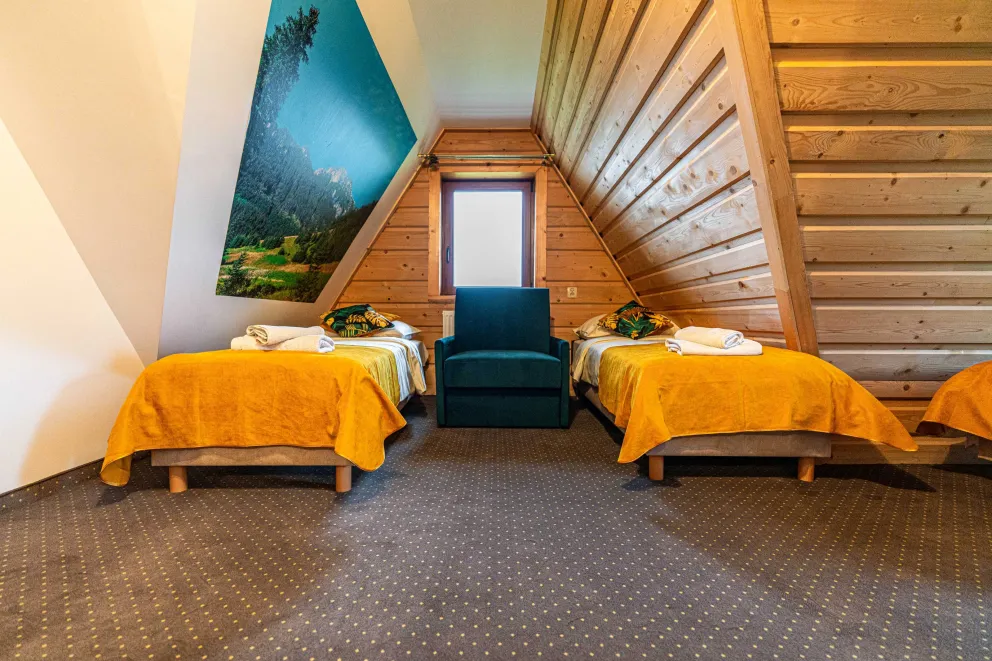 Apartament 5 osobowy na poddaszu