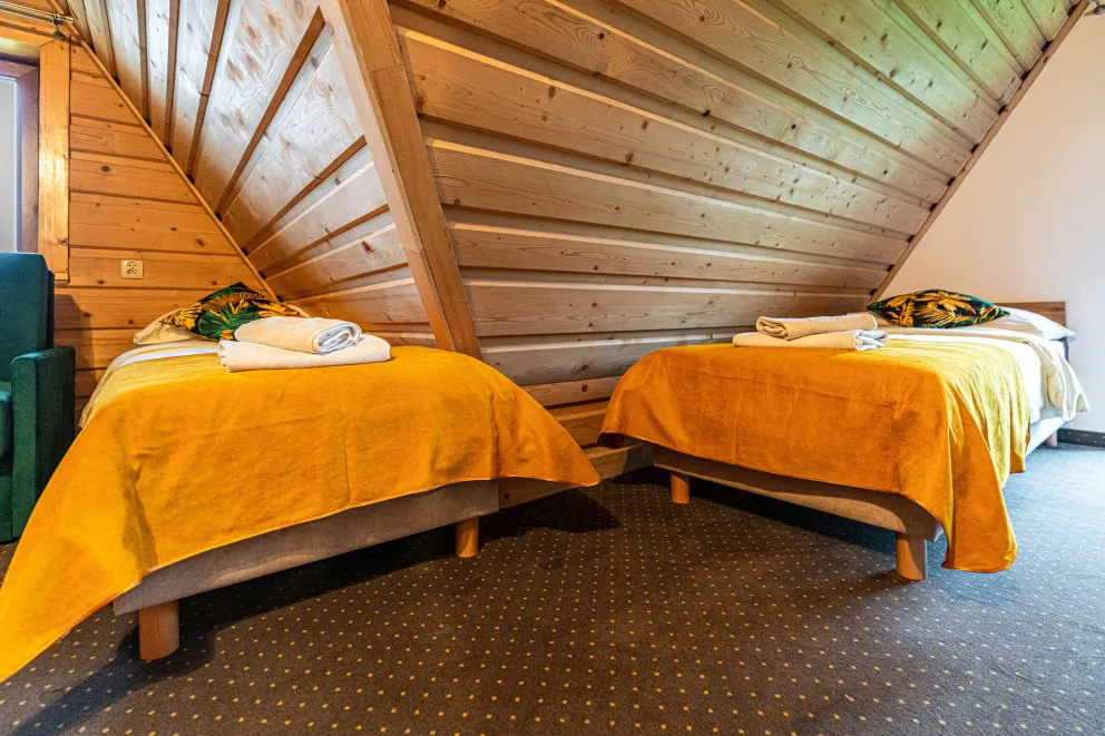 Apartament 5 osobowy na poddaszu